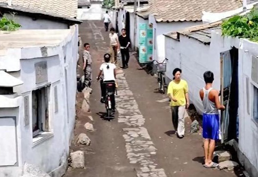 探秘朝鲜核武器背后的神秘小巷，核武器技术与一家隐藏小店揭秘