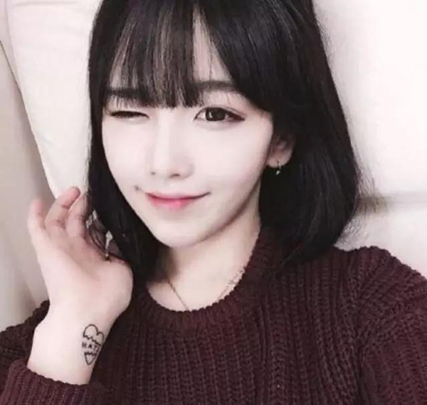 韩风女生短发潮流，最新魅力探索与独特魅力争议