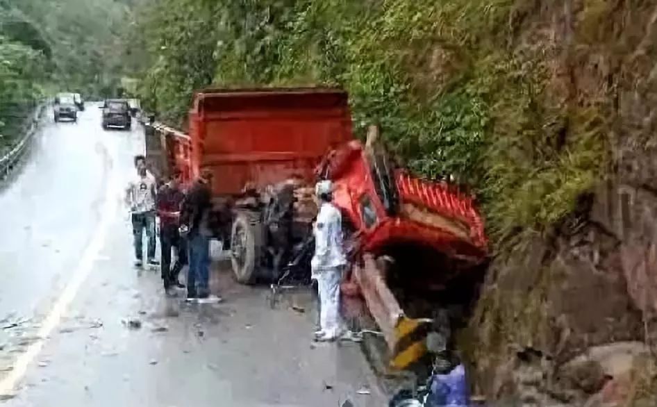 盐城车祸最新消息，探寻自然美景之旅唤醒内心宁静