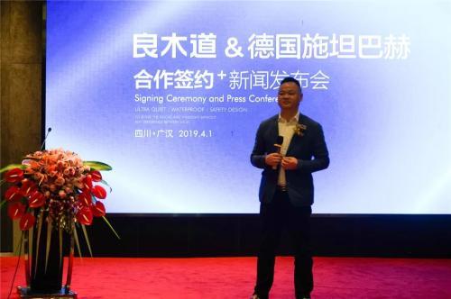 揭秘十一月cF最新简科技革新，引领智能生活新纪元