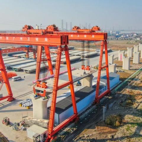 2025年澳门正版免费327期,精细分析解释定义_GKH2.42
