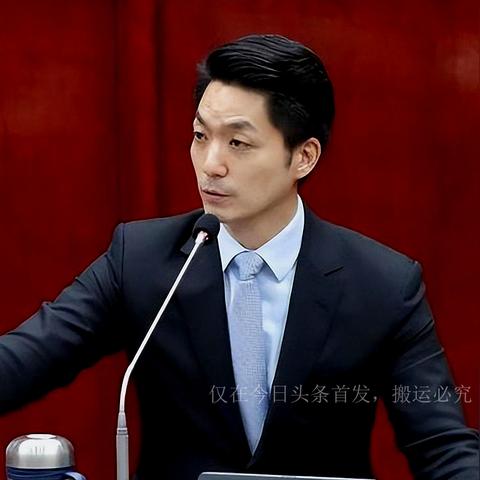 依美最新报告深度解析，观点争议与个人立场阐述的聚焦探讨（2025年11月22日）