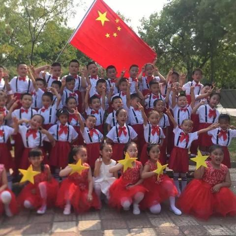 励志祖国，奋进的力量与信念的呼唤